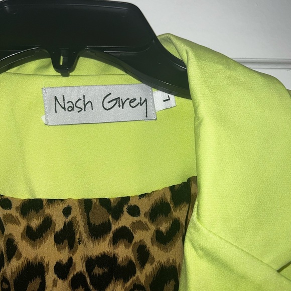 Nash Grey Lime green blazer with cheetah print interior - Picture 2 of 4